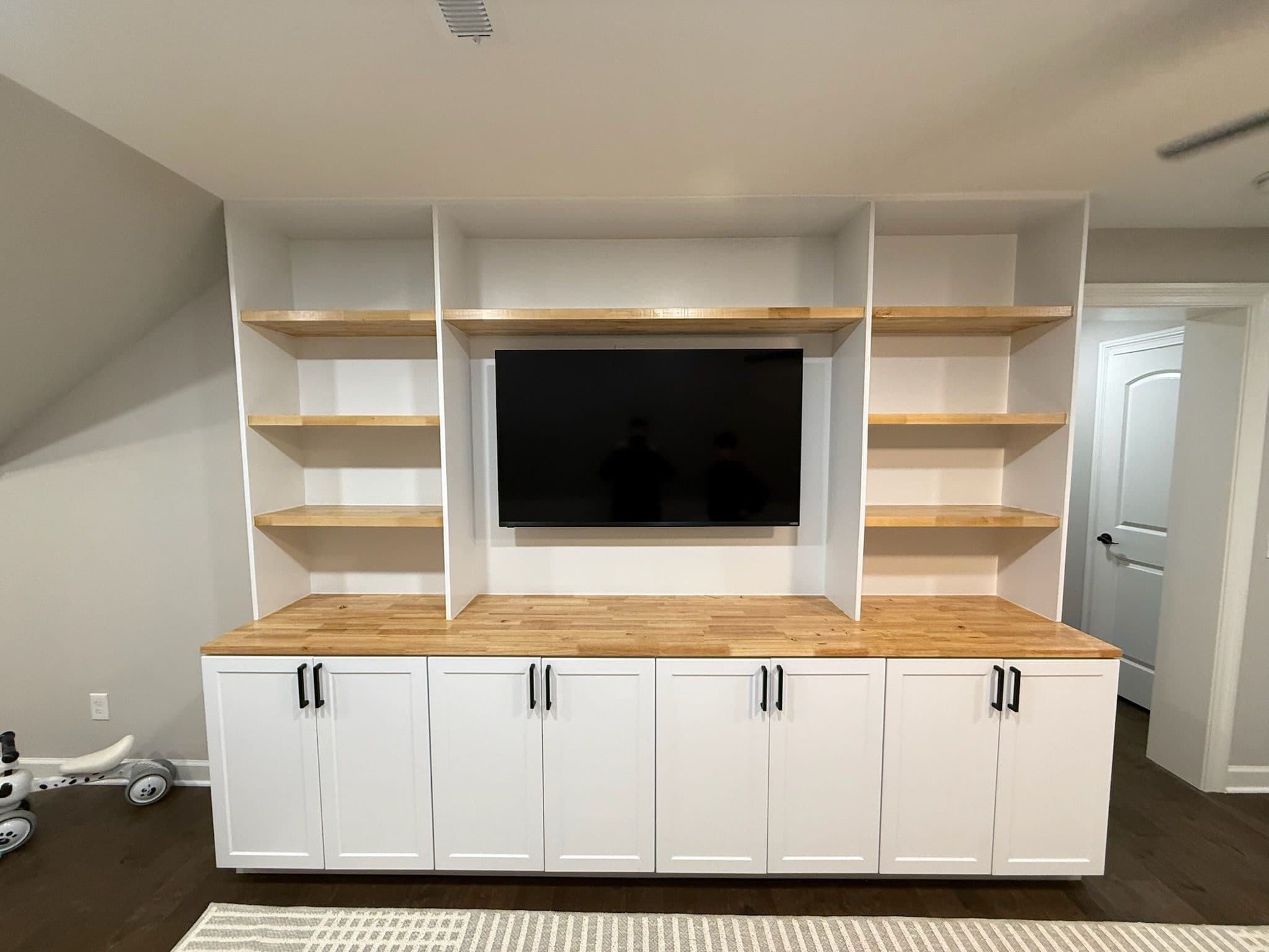 Project Sleek Bonus Room Built-In Entertainment Unit image